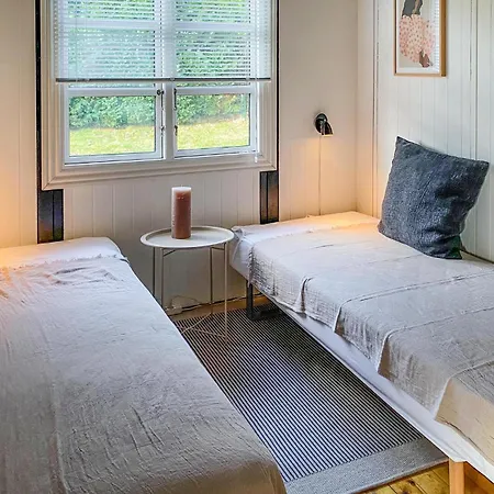 Σπίτι διακοπών 2 Bedroom Awesome In