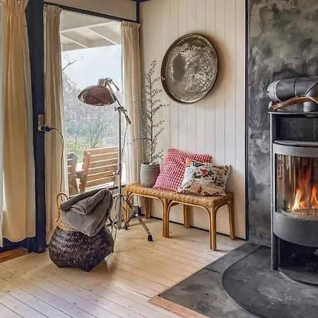 2 Bedroom Awesome In *