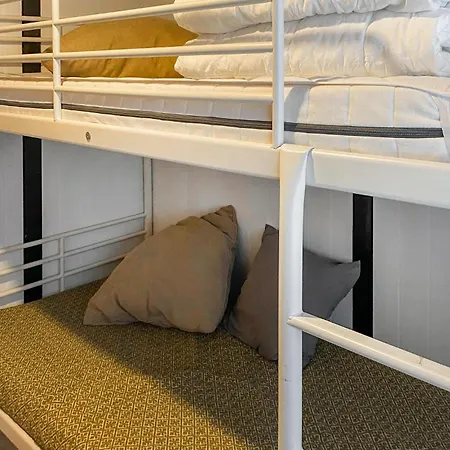 2 Bedroom Awesome In Σπίτι διακοπών