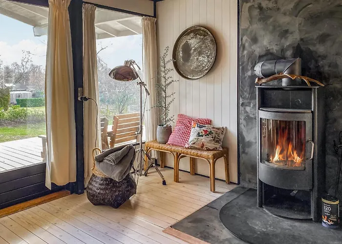 2 Bedroom Awesome In *