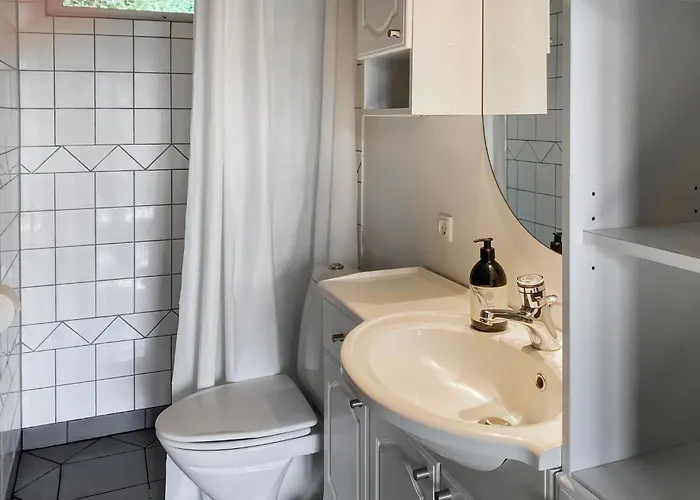 2 Bedroom Awesome In Ferienhaus *